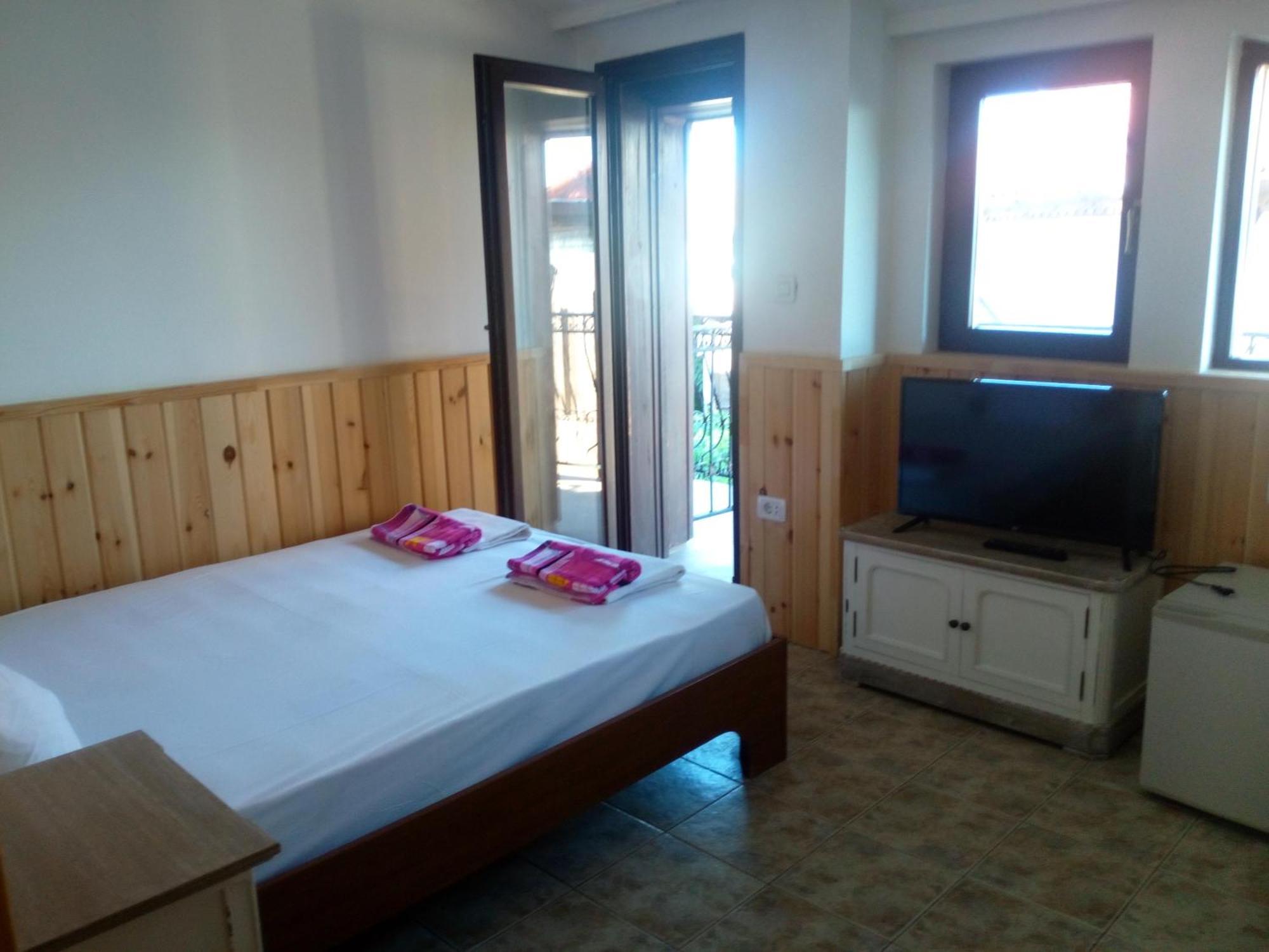 Rony Hotel Несебр Экстерьер фото